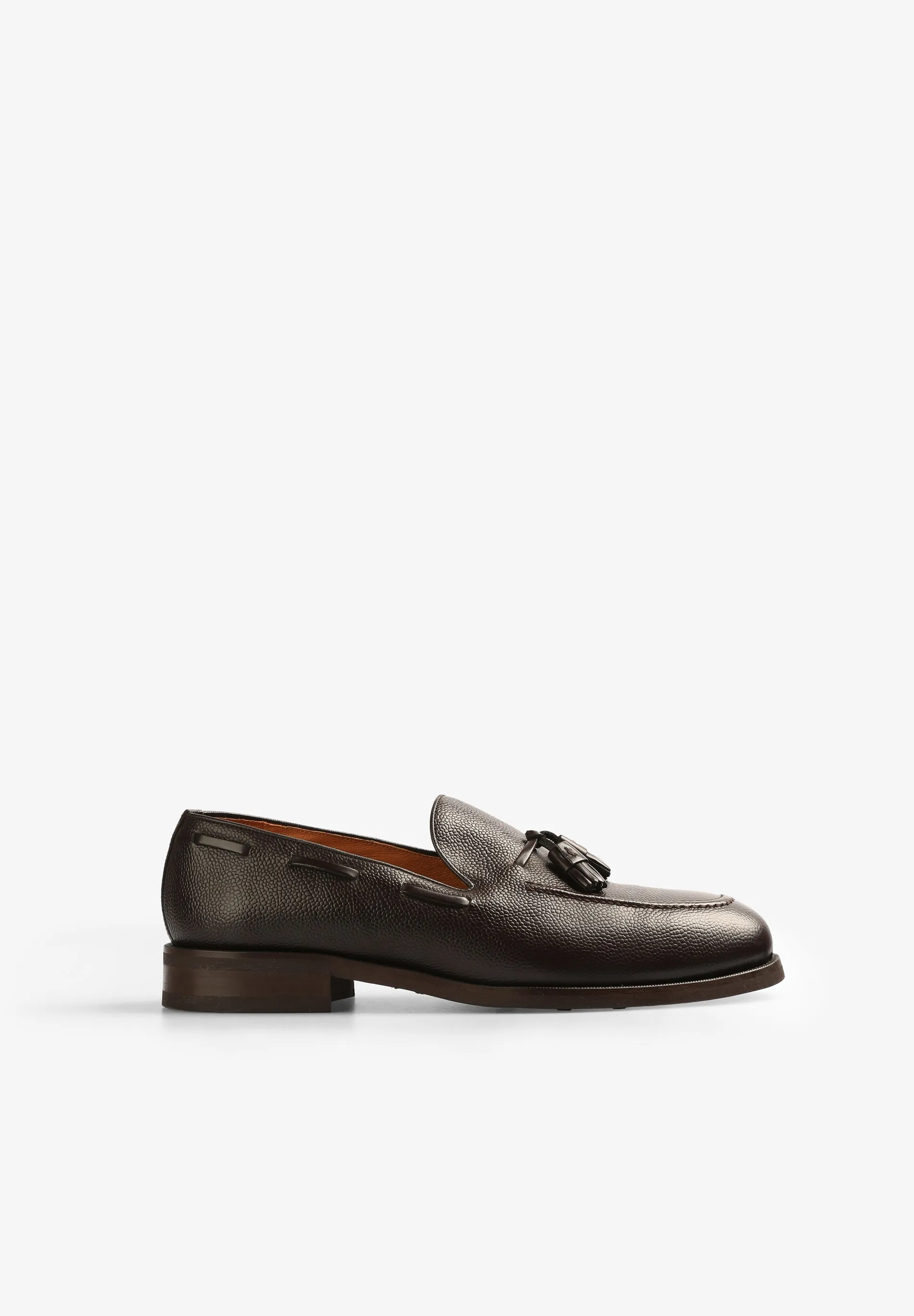 LEATHER LOAFERS WITH TASSELS